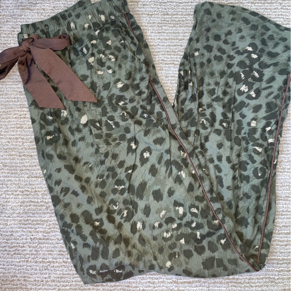 Aerie flannel pajama bottoms